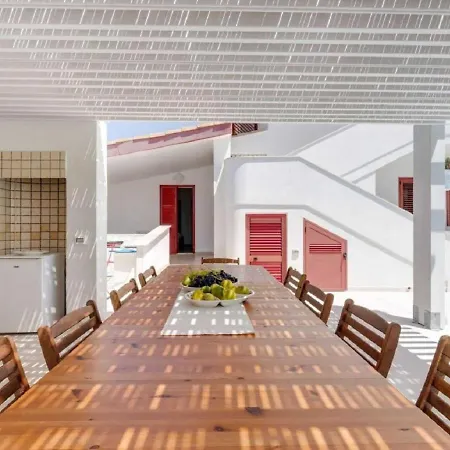 Rosimeli Villa